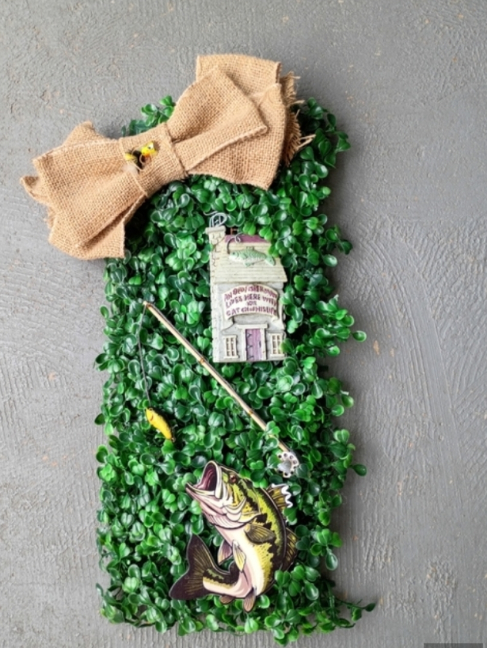 Handmade Fishing Wall Hanging with Burlap Bow Bass Lure Fishing Pole - Picture 9 of 10